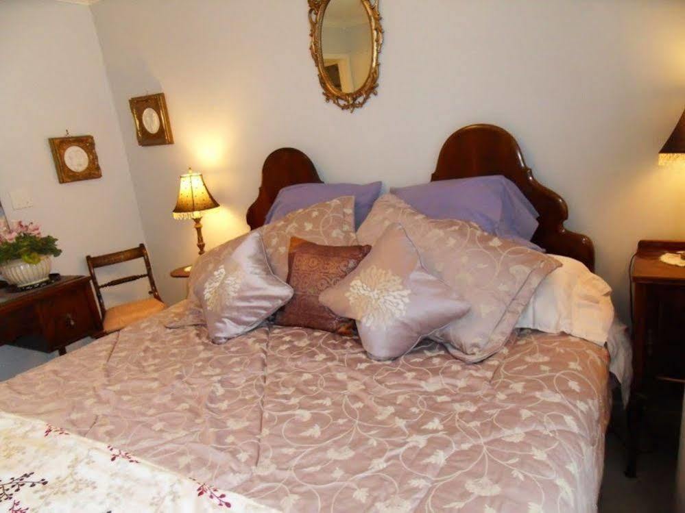 Bed and Breakfast Dorchester House Ніагара-Фоллс Екстер'єр фото